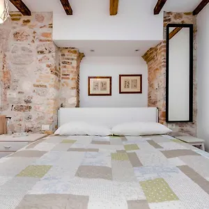  Appartamento Apartment&studio Ca’ 3 Vie